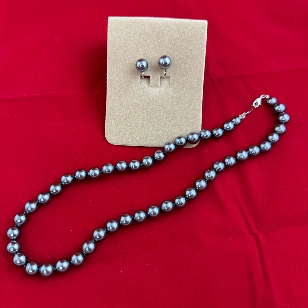 Gray Pearl Clip On Earrings and Necklace Man Made Pearls Jewelry